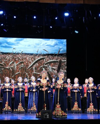 На площадке ГАУК НСО «Сибирь-Концерт» состоялся праздничный концерт для людей элегантного возраста.