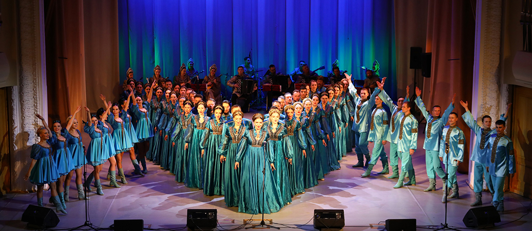Сибирский хор покорил сердца витебских зрителей.